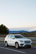 Volvo XC90 T8 2015 года